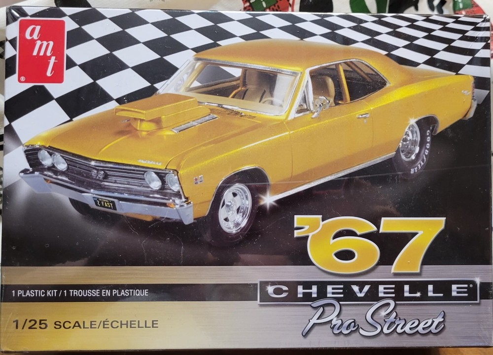 AMT 876 – 1/25 1967 Chevy Chevelle Pro Street Car Plastic Model factory sealed