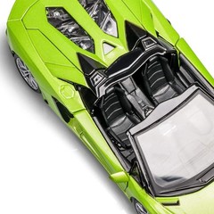 Lamborghini Aventador Roadster 1:24 Scale Die-Cast Model Kit