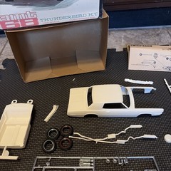 Vintage AMT 1968 Ford Thunderbird Car Model Kit W/Box