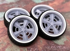 Resin 22 In. “Foose Saturn” Wheels, W/One In. Whitewalls,1/24 1/25 Scale