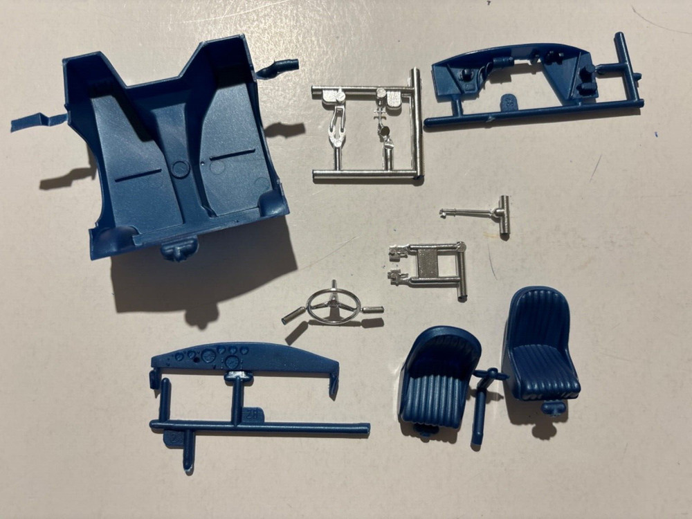 Model Car Parts – Monogram Shelby Cobra 427 SC interior unpainted kit bash 1/24