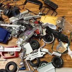 Miscellaneous Model Parts Used Parts Only Almost 2 Pounds