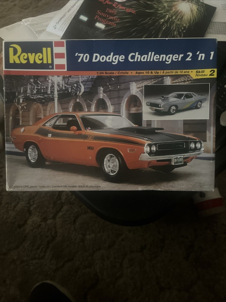 Revell ’70 Dodge Challenger 2 ‘n 1 Kit # 85-2596 New In The Box Sealed