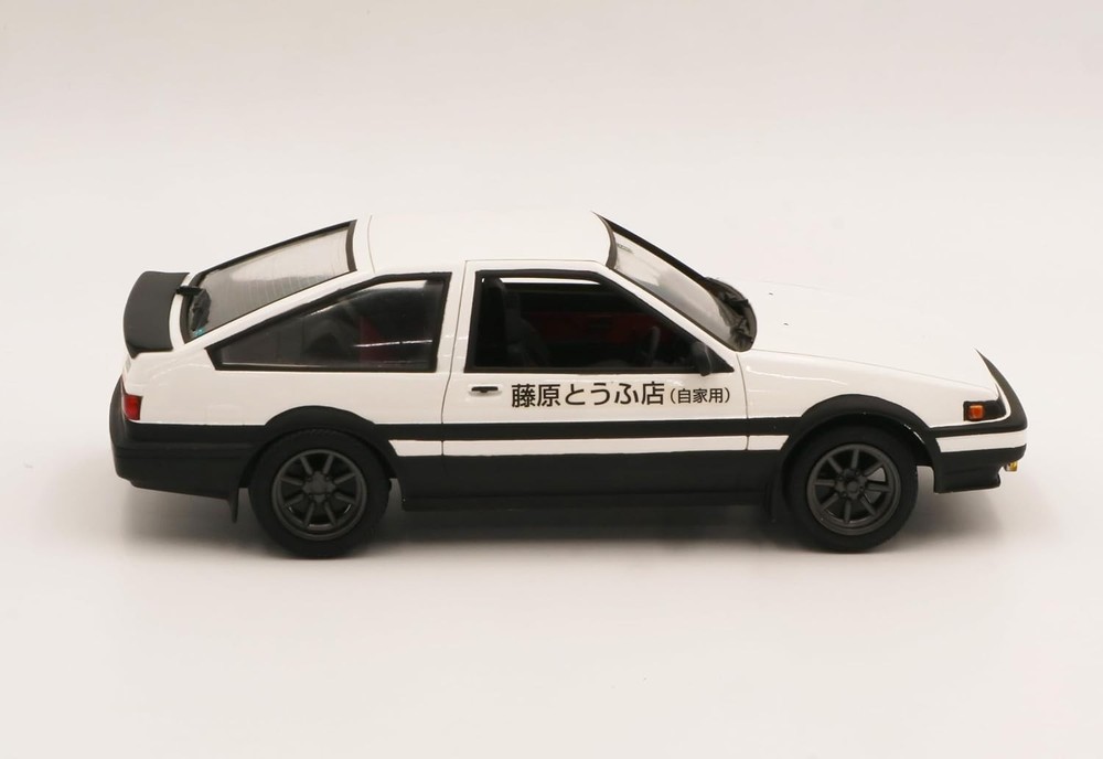 Fujimi Model 1/24 Initial D Series No.1 Trueno Early Model 1600GT APEX AE86 Kit