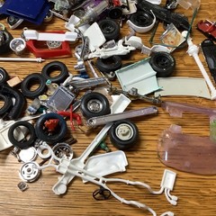 Miscellaneous Model Parts Used Parts Only Almost 2 Pounds