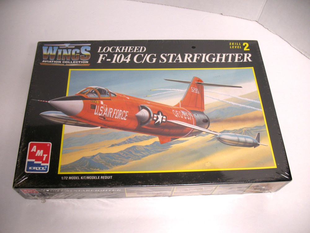 AMT ERTL MODEL KIT 1/72 SCALE LOCKHEED F-104 C/G STARFIGHTER AIRPLANE 8759