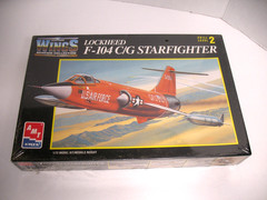 AMT ERTL MODEL KIT 1/72 SCALE LOCKHEED F-104 C/G STARFIGHTER AIRPLANE 8759