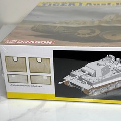 1:35 ’39 – ’45 Series Tiger I Ausf.H2 7.5cm KwK 42 Tank Model Smart Kit DRAGON
