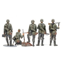 Tamiya 1/35 German Infantry Set Mid WWII TAM35371 Plastic Models Armor/Military
