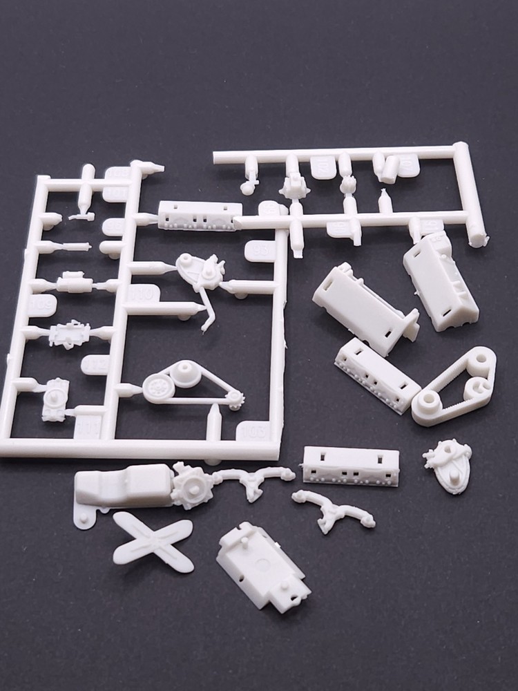 Moebius 1965 Chevrolet Chevy II Gasser 1:25 Model #2324 – PARTS – ENGINE PARTS