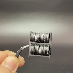 1/64 Diorama Tire Rack With Tires Model For Diecast Car Garage Repair Shop Decor