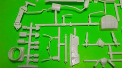 AMT 1988 Ford Mustang GT 1/25 Frame Axle Rear 5.0 302 Engine Chrome Race Parts