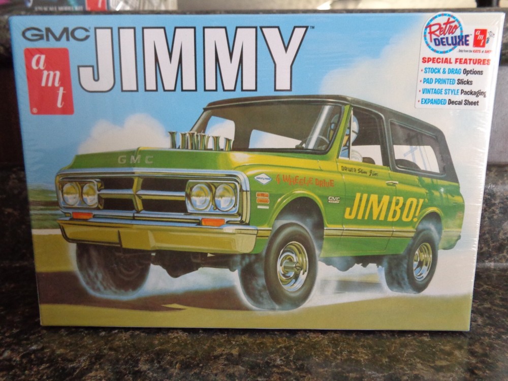 1972 GMC JIMMY RETRO DELUXE KIT 1/25 AMT / ROUND 2 SEALED 2022