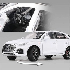 1:24 Scale AUDI Q5 Alloy Diecast Model Car – SUV Toy Vehicle with Sound & Light