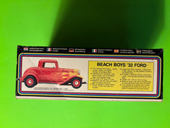 THE BEACH BOYS LIL DUECE COUPE 32 FORD MODEL KIT 1/24 SCALE MONOGRAM COOL LOOK!