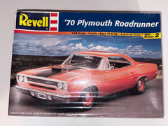 Revell 70 Plymouth Roadrunner 1:24 Scale Plastic Model Kit Skill Level 2 NEW