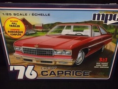 MPC 963M/12 — ’76 Chevy Caprice 3’n1 w/Full Trailer 1:25