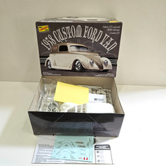 1/24 LINDBERG 1938 CUSTOM FORD VAN #HL114/12 NEW ROUND 2 MODEL KIT