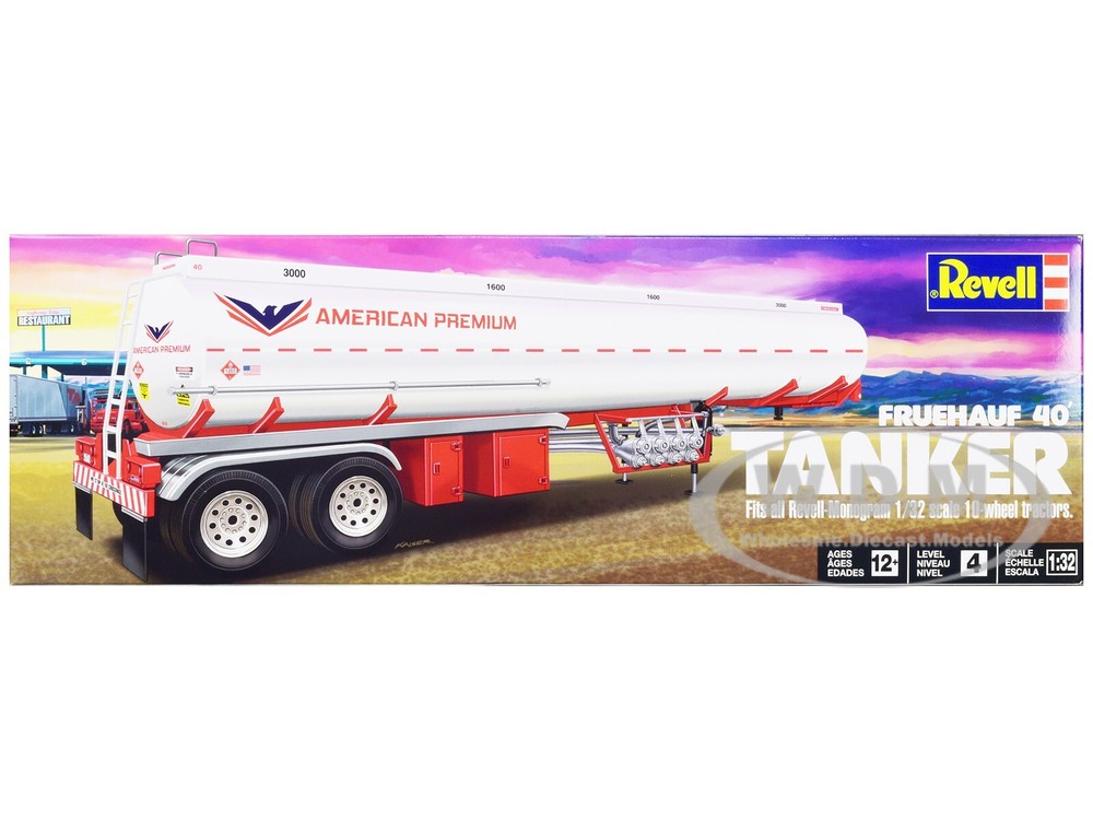 LEVEL 4 MODEL KIT FRUEHAUF 40′ TANKER TRAILER 1/32 SCALE MODEL BY REVELL 14536