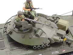 Tamiya 35365 1/35 M551 Sheridan Vietnam War Tank Model Kit New Japan