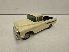 Vintage 1/25 Scale 1957 Chevrolet Cameo Pickup Truck Dealer Promo