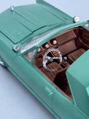 AMT 1965 BUICK RIVIERA CLAMSHELL CUSTOM COUPE BUILT MODEL KIT