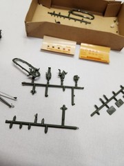 VINTAGE BOXED AIRFIX-72 BREN CARRIER & SIX POUNDER ANTI TANK WEAPON Started Kit