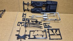 1968 Dodge Charger R/T PAINTED CHASSIS & EXHAUST 1:25 Revell NEW Model PARTS