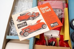 Monogram Big Deuce Classic ’32 Ford Roadster 1/8 Scale Model Kit Unbuilt w/ Box