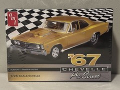 AMT 1967 Chevy Chevelle Pro Street 1/25 Scale Model Kit New