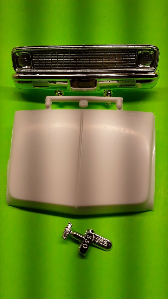 Mpc 72 1972 Chevy Pickup Truck 1/25 Hood Chrome Grill Bumper Bowtie Racer Wedge
