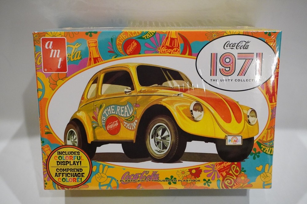 AMT 1971 Volkswagen Coca-Cola Superbug Gasser 1:25 Scale Model Kit AMT1284/12