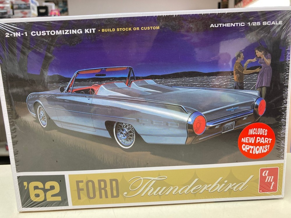 AMT 682 ’62 Ford Thunderbird 1/25 model kit