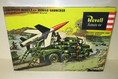 Revell Lacrosse Missile with Mobile Launcher (1958 Copyright Date) #H-1816 NIB