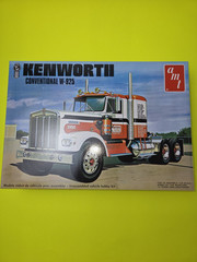 AMT 1021/06 1/25 Scale Kenworth Conventional W925 Parts Kit Complete Interior