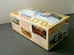 Johan Vintage 1/25 1960 Plymouth Police Emergency Wagon Open Complete C-5100