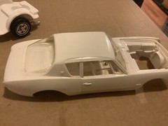 1 25 scale model parts Avanti Partially Built Body Chassis Engine No Box