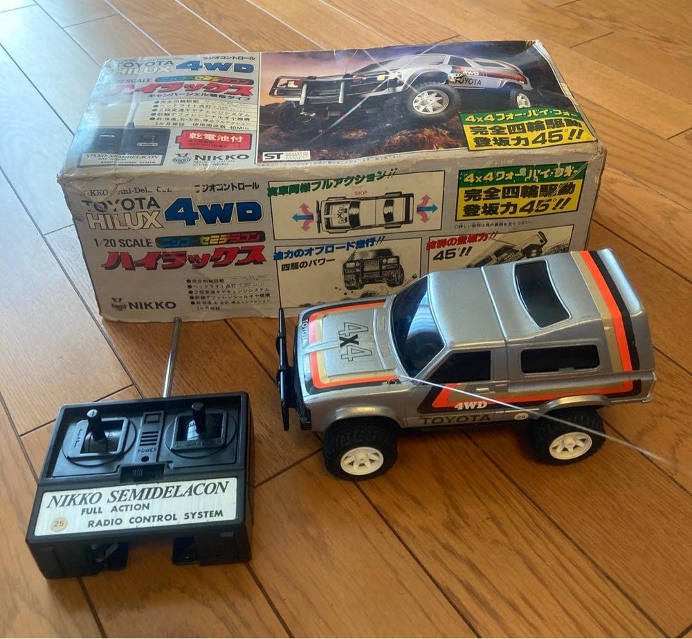 Nikko Toyota Hilux 4WD Semi-delacon RC Car 1/20 Scale Vintage Toy