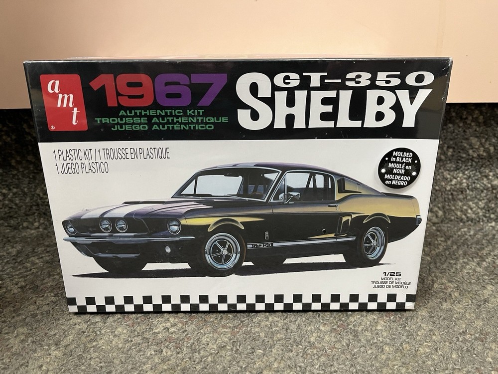 * AMT 1/25 SCALE 1967 GT-350 SHELBY PLASTIC MODEL KIT #AMT834M/12 *ST