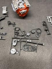 Monogram Iroc-Z Camaro 1/8 Model 2610 COMPLETE Engine V8 Tune Port Injection TPI