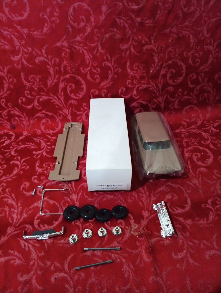M4B 1/25 Dealer Promo 1959 Rambler Wagon Jo-Han SP8002 unbuilt brand new