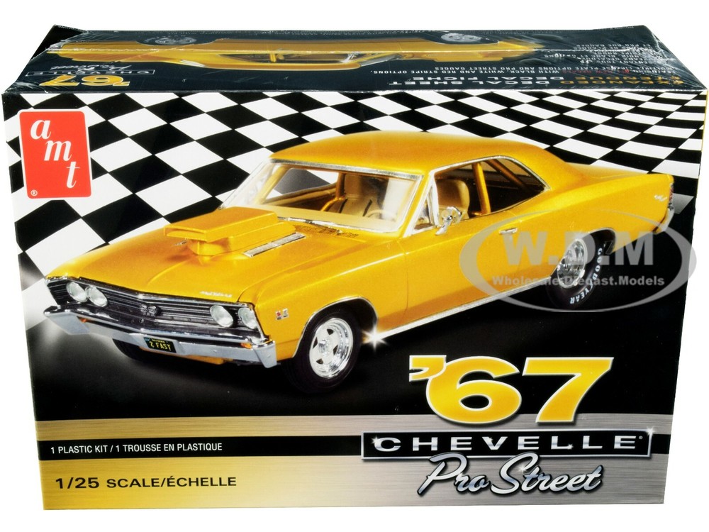 SKILL 2 MODEL KIT 1967 CHEVROLET CHEVELLE PRO STREET 1/25 SCALE BY AMT AMT876 M