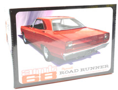 AMT 1968 Plymouth Road Runner Customizing Kit 1:25 Plastic Model Car Kit 1363