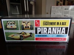 PIRANHA REAR ENGINE FUNNY CAR DRAGSTER AMT ROUND 2 MODELS 1/25 RETRO DELUXE