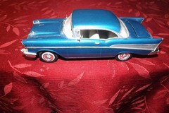 AMT 57 1957 CHEVY CHEVROLET 2 DOOR HARDTOP PLASTIC RESIN MODEL KIT 1:24 JUNKYARD