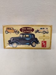 AMT MODEL KIT 1932 FORD VICTORIA VICKY 2432-150 EMPTY BOX ONLY