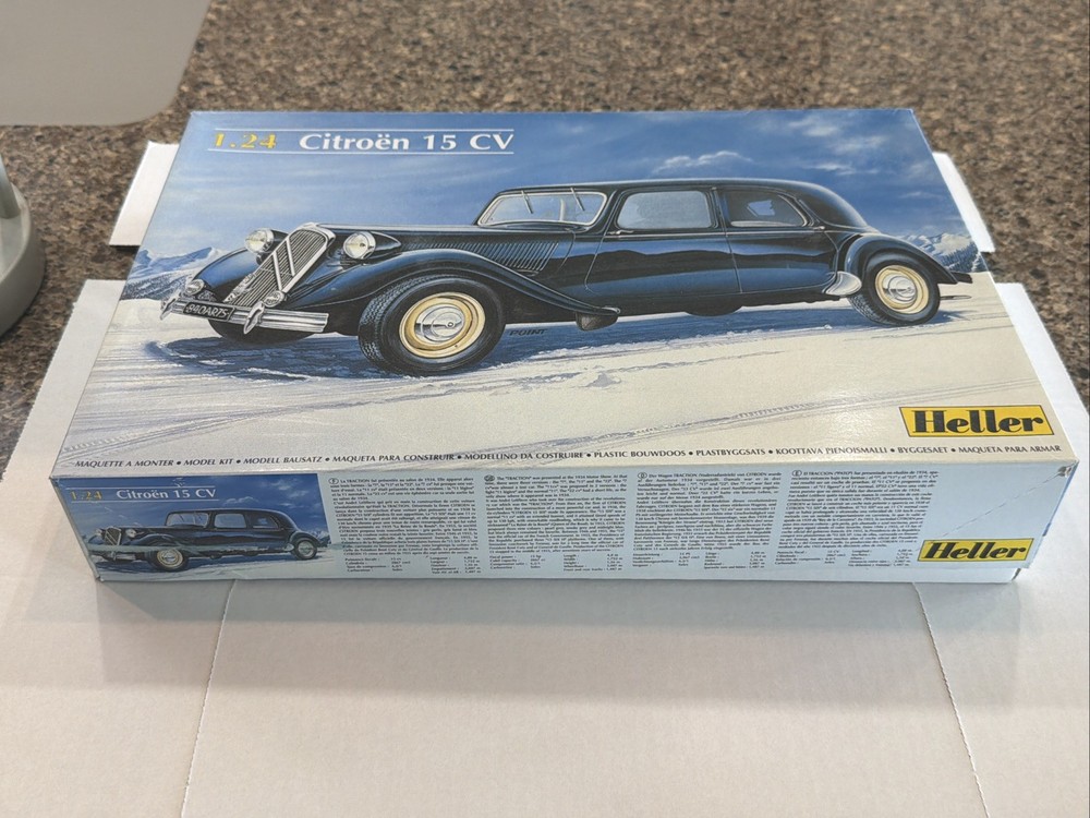 HELLER 1/24 SCALE CITROEN 15 CV FACTORY SEALED INSIDE KIT! CIRCA 2000’s! VMCP!