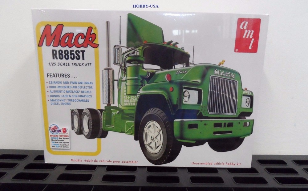 AMT 1/25 Mack R685ST Semi Tractor Cab AMT1039