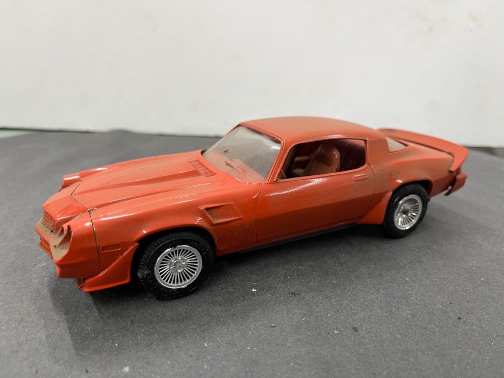 C6 MPC Chevy Camaro Z-28 built Vintage Car model 1/25 McM.