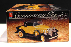 AMT Connoisseur Classics 1932 Chevrolet Cabriolet 1:25 Model Kit #6508 Complete